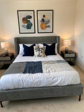Comfortable double room & single room in vibrant Hatfield neighbourhood